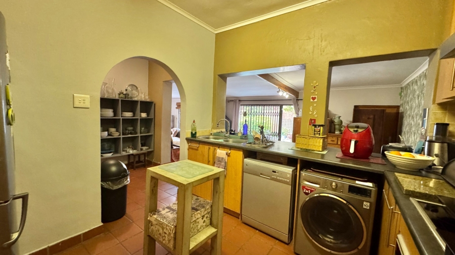 5 Bedroom Property for Sale in Lochnerhof Western Cape